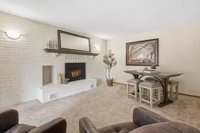 4125 Bridgewater Circle, Vadnais Heights, MN 55127 - Photo 12