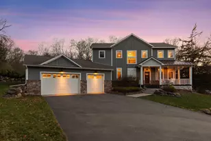 8700 Eagle Creek Blvd, Shakopee, MN 55379 - Photo 1