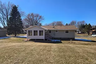 1008 Marnie St S, Maplewood, MN 55119 - Photo 54