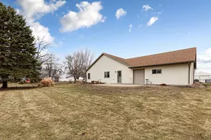 216 3rd St NE, New Richland, MN 56072 - Photo 32