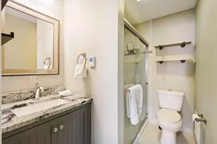 205 Barry Ave S, Wayzata, MN 55391 - Photo 14