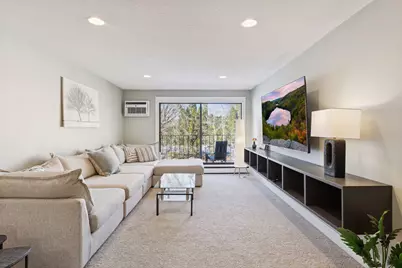 205 Barry Avenue S #221, Wayzata, MN 55391 - Photo 6