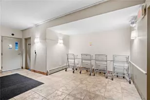 205 Barry Ave S, Wayzata, MN 55391 - Photo 26