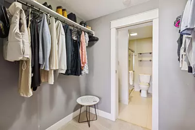 205 Barry Avenue S #221, Wayzata, MN 55391 - Photo 16