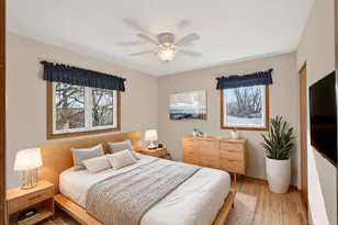 1365 Pinewood Dr, Woodbury, MN 55125 - Photo 12