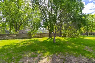 5030 Ewing Ave N, Brooklyn Center, MN 55429 - Photo 32