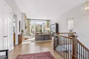 17 Crescent Ln, North Oaks, MN 55127 - Photo 2