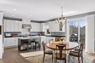 17 Crescent Ln, North Oaks, MN 55127 - Photo 10