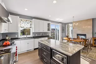 17 Crescent Ln, North Oaks, MN 55127 - Photo 14