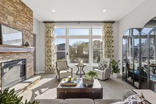 17 Crescent Ln, North Oaks, MN 55127 - Photo 4