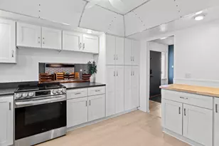 3321 Churchill St, Shoreview, MN 55126 - Photo 6