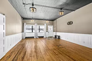 722 E 3rd St, Duluth, MN 55805 - Photo 2