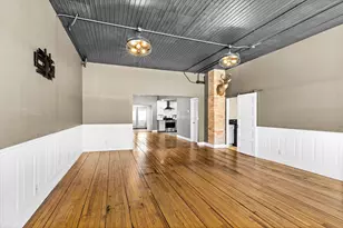 722 E 3rd St, Duluth, MN 55805 - Photo 1