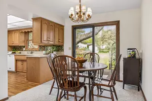 2720 Pineview Ln N, Plymouth, MN 55441 - Photo 8