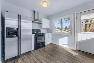 309 E Lincoln St, Caledonia, MN 55921 - Photo 8