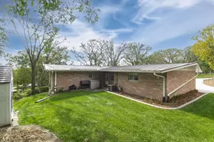 1800 Hiawatha Ct NE, Rochester, MN 55906 - Photo 58