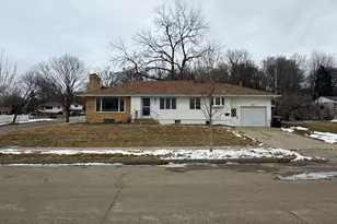 801 16th St NE, Rochester, MN 55906 - Photo 4