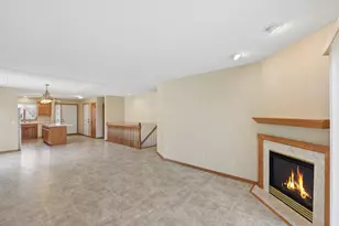 1102 Highpoint Ct, New Richmond, WI 54017 - Photo 10