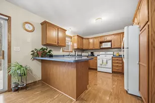 716 Hallstrom Dr, Red Wing, MN 55066 - Photo 12