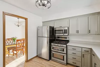 8301 34th Avenue N, New Hope, MN 55427 - Photo 6