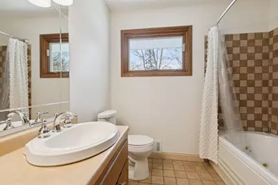 8301 34th Avenue N, New Hope, MN 55427 - Photo 10