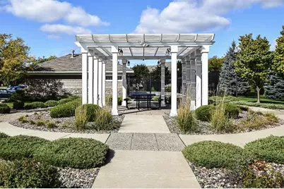 6869 Folkestone Road #614, Apple Valley, MN 55124 - Photo 14