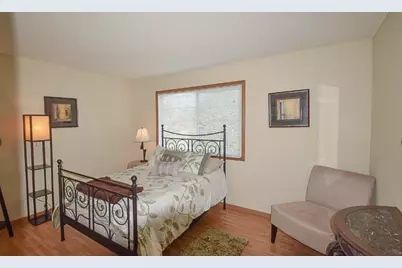 6869 Folkestone Road #614, Apple Valley, MN 55124 - Photo 8