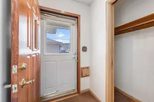 511 Harrison Ave, North Mankato, MN 56003 - Photo 2