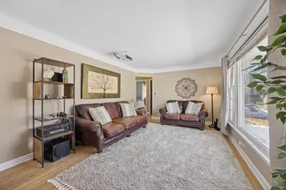 1206 Oakcrest Avenue, Roseville, MN 55113 - Photo 2