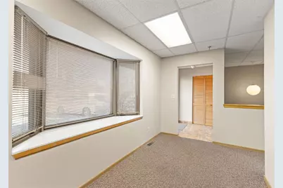 2575 Hamline Avenue N, Roseville, MN 55113 - Photo 12