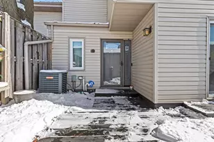 138 Ruth St N, Saint Paul, MN 55119 - Photo 1