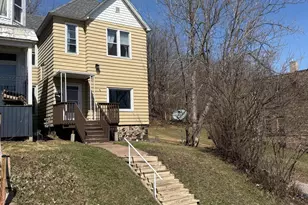 525 W 4th St, Duluth, MN 55806 - Photo 1