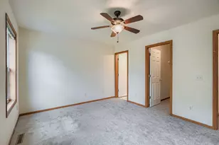 7379 Devin Ln, Shakopee, MN 55379 - Photo 6