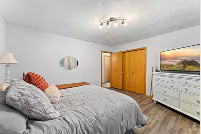 900 Southview Avenue, Braham, MN 55006 - Photo 26