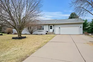 900 Southview Ave, Braham, MN 55006 - Photo 54