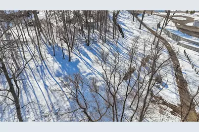 445 Bovey Road, Wayzata, MN 55391 - Photo 10