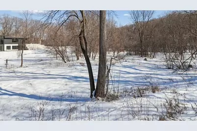 445 Bovey Road, Wayzata, MN 55391 - Photo 4