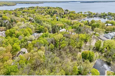445 Bovey Road, Wayzata, MN 55391 - Photo 26