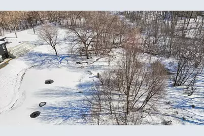 445 Bovey Road, Wayzata, MN 55391 - Photo 8