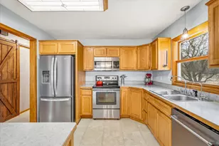 33805 Vickers St NE, Cambridge, MN 55008 - Photo 12