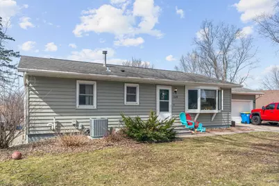 1110 16th Street SW, Owatonna, MN 55060 - Photo 2