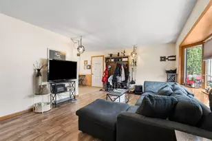 1110 16th St SW, Owatonna, MN 55060 - Photo 8