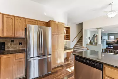 2290 Hillwood Drive E, Maplewood, MN 55119 - Photo 12