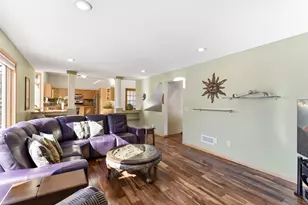 2290 Hillwood Dr E, Maplewood, MN 55119 - Photo 16