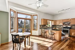 2290 Hillwood Dr E, Maplewood, MN 55119 - Photo 8