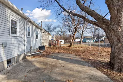 5050 Emerson Avenue N, Minneapolis, MN 55430 - Photo 32