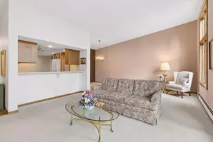 8430 Pennsylvania Rd, Bloomington, MN 55438 - Photo 10