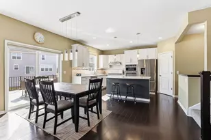 671 Devine Dr, New Brighton, MN 55112 - Photo 12
