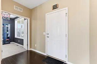 671 Devine Dr, New Brighton, MN 55112 - Photo 4