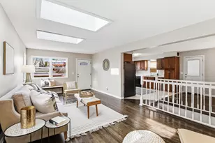 522 Summit St NE, Columbia Heights, MN 55421 - Photo 4